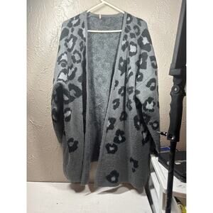 Triangle Gray Black Open Front Animal Print Cardigan Sweater Plus Size 20X